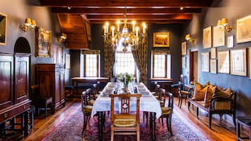 5 Restaurants; Frühstück, Mittagessen und Abendessen werden serviert