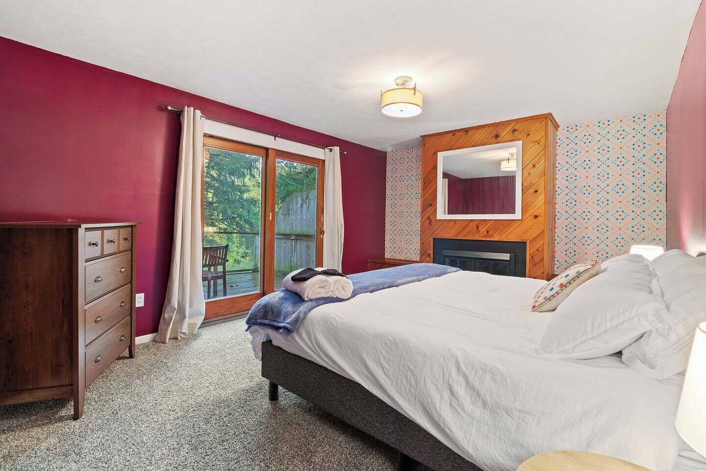 3 多间卧室、办公桌、熨斗/熨衣板、WiFi