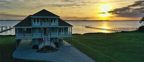 House, 4 Bedrooms | Exterior