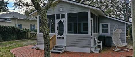 House, 2 Bedrooms | Exterior