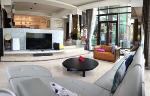 40-Zoll-LCD-Fernseher mit Digitalempfang, Fernseher