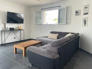 Living area - Magnifique Villa Avec Piscine et Cabane (Saubrigues)