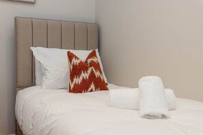 3 Schlafzimmer, Bügeleisen/Bügelbrett, Reisekinderbett, WLAN