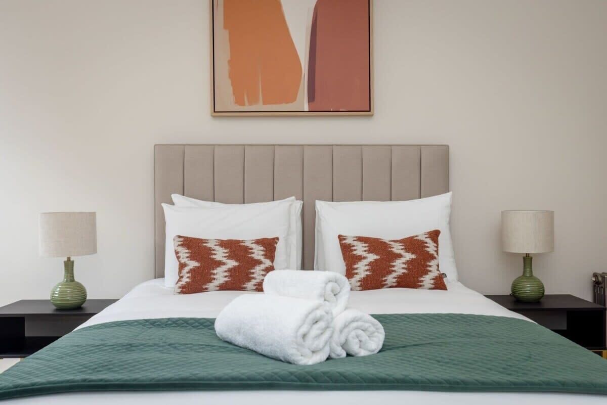 3 bedrooms, iron/ironing board, travel cot, WiFi