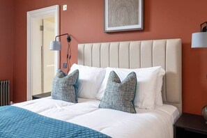 1 dormitorio, tabla de planchar con plancha, cuna de viaje y wifi