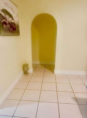 Interior - Oasis at Hollywood II - Sleep 4 - Unit 2 (Hollywood)