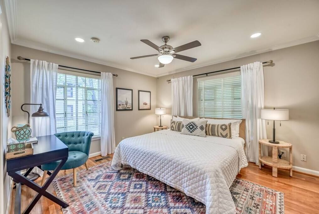 Casa Agave - Fire Pit, Game Room, 2 Blks to Main!