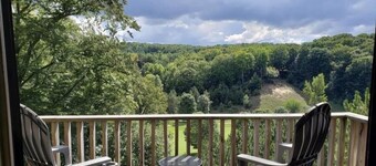 Condo on the Legend, Lk Bellaire Beach Club access
