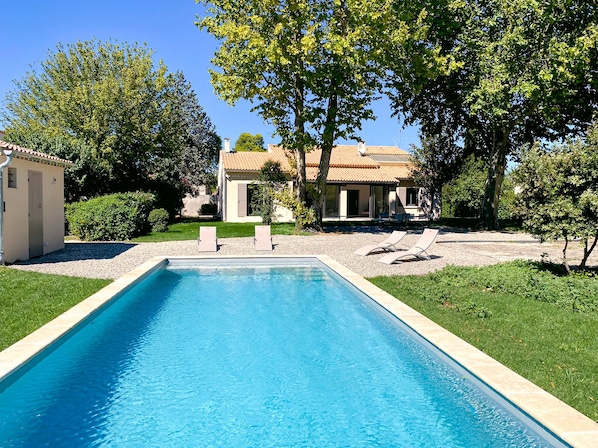 Piscine extérieure, piscine chauffée