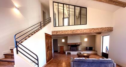 Villa avec Piscine et grand jardin proche centre ville