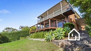 Exterior - Sea For Days!  Panoramic Bay Views in Rye (Rye)
