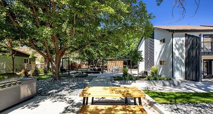Near Downtown Stylish 2BR With Amazing Patio - 3