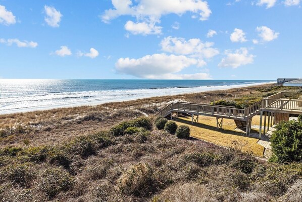 House, 5 Bedrooms | Beach | Beach nearby