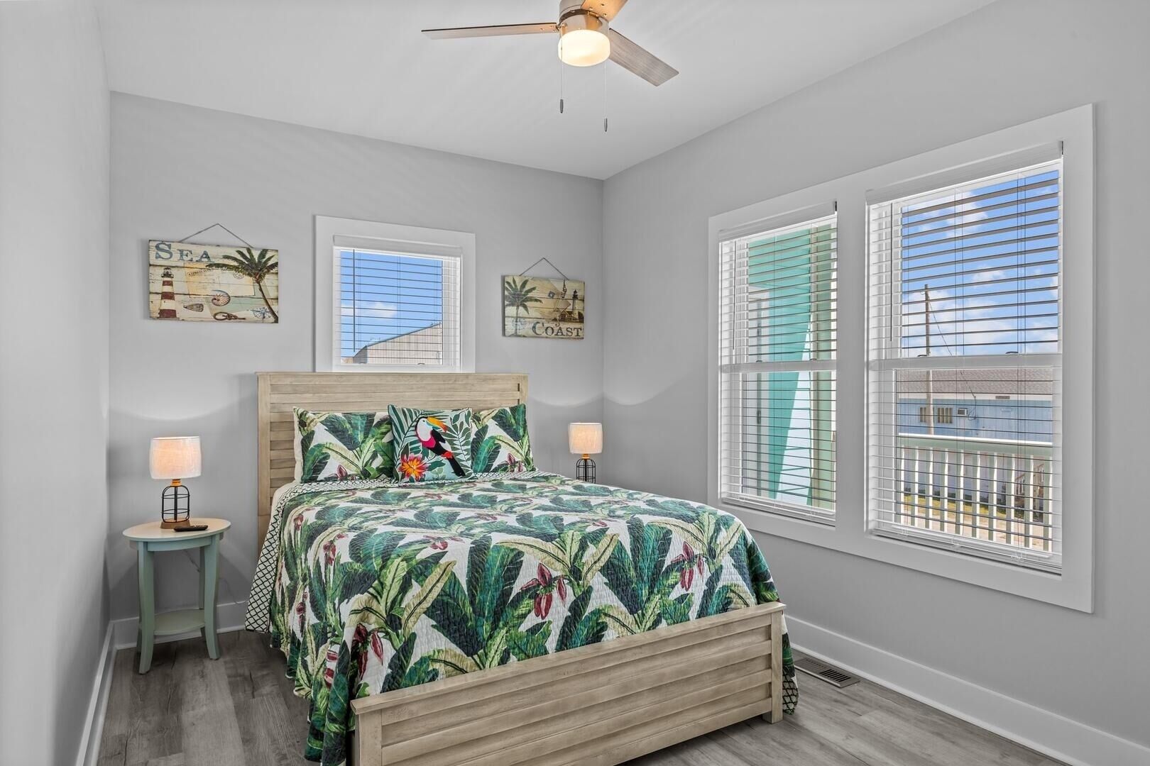 Shell Point 2 Bedroom Condo by Redawning