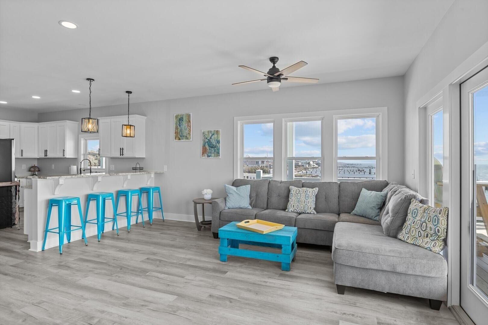 Shell Point 2 Bedroom Condo by Redawning