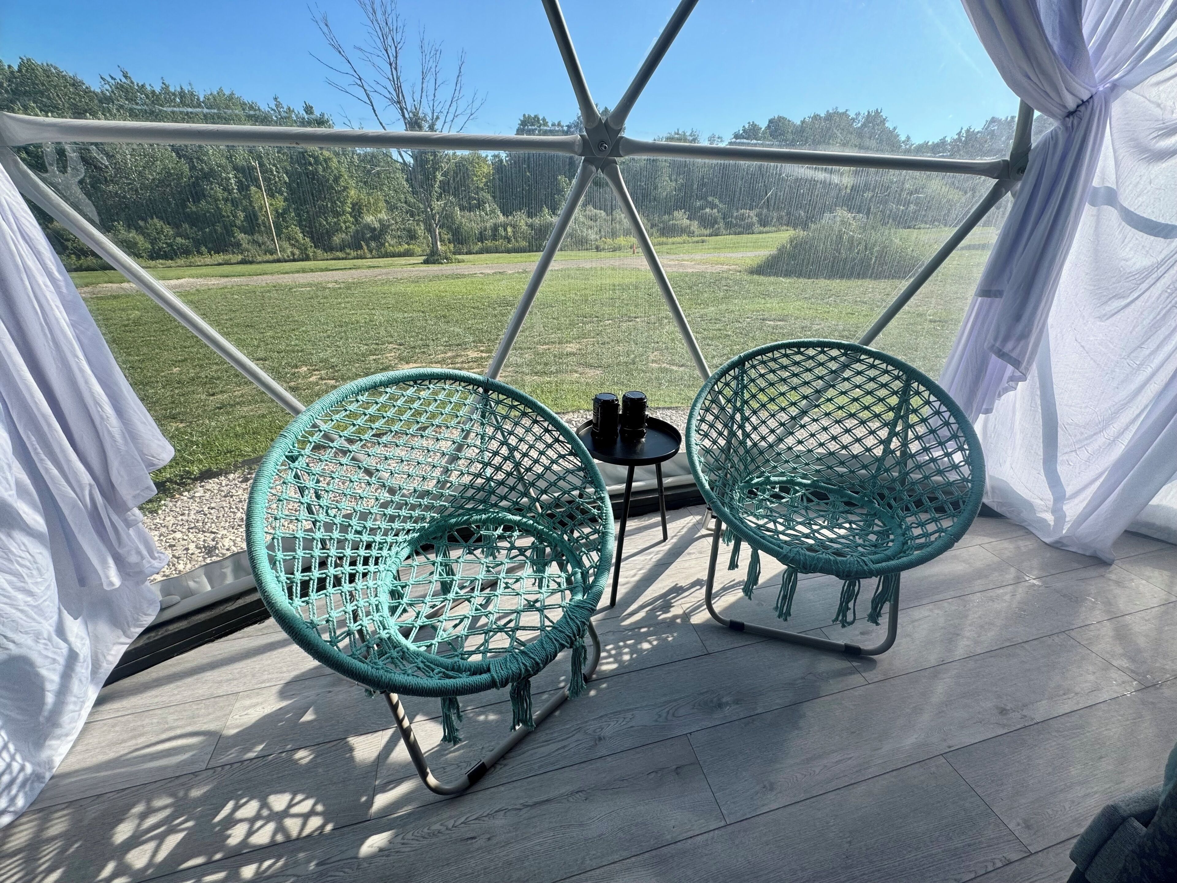 Chambre classique | Décor unique, ameublement unique, système d’insonorisation