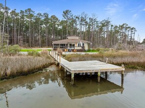 House, 3 Bedrooms | Exterior - Water's Edge Retreat 3 Bedroom Home by RedAwning (Smyrna)