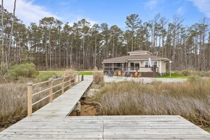 House, 3 Bedrooms | Exterior - Water's Edge Retreat 3 Bedroom Home by RedAwning (Smyrna)