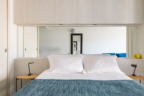 Iron/ironing board, travel cot, free WiFi, bed sheets - Marina Club Studio Apartment (Funchal)