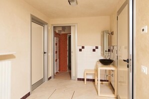 Monolocale | 3 camere