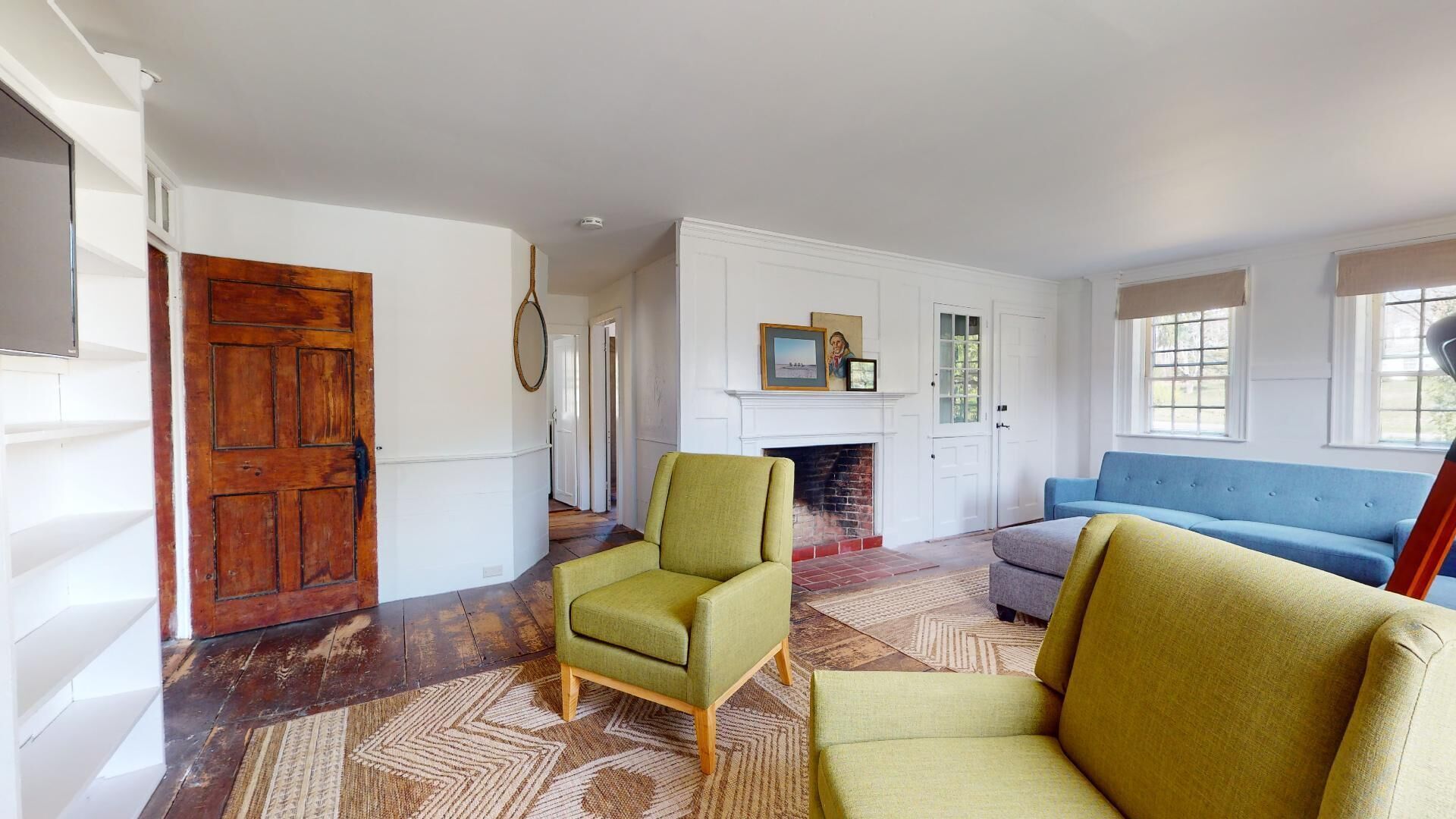 3 bedroom apartment in antique Truro home.