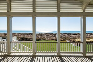 House, 5 Bedrooms | Property grounds