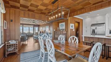 Nhà, 5 phòng ngủ | Khu ăn uống