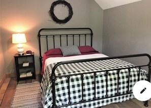 3 dormitoris, un bressol de viatge, wifi i roba de llit 