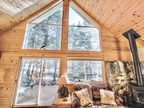 Hibernation station Peaceful Cabin Retreat - Fireplace, Hiking, blue lake spring