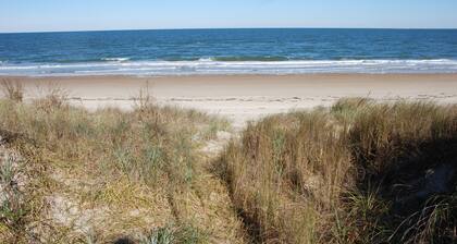 Luxury Beach Side Home 2 Bedroom Home by RedAwning