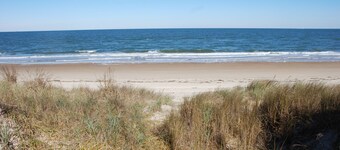 Luxury Beach Side Home 2 Bedroom Home by RedAwning