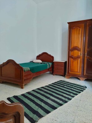 1 bedroom, WiFi, bed sheets - app Jolie (Tozeur)