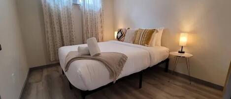 2 bedrooms, iron/ironing board, travel crib, WiFi (free)
