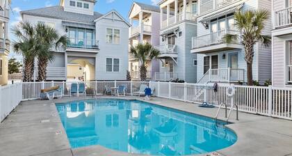 Sea Escape 3 Bedroom Townhouse by RedAwning