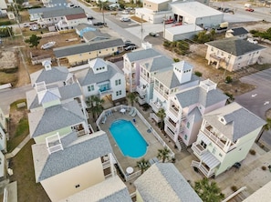 Exterior - Sea Escape 3 Bedroom Townhouse by RedAwning (Atlantic Beach)