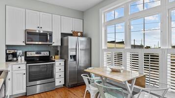 Rumah, 3 kamar tidur | Dapur pribadi | Lemari es, oven, mesin pembuat kopi/teh, dan pemanggang roti