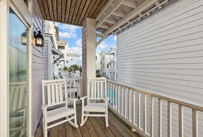 House, 3 Bedrooms | Property grounds
