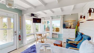 Internet, bed sheets