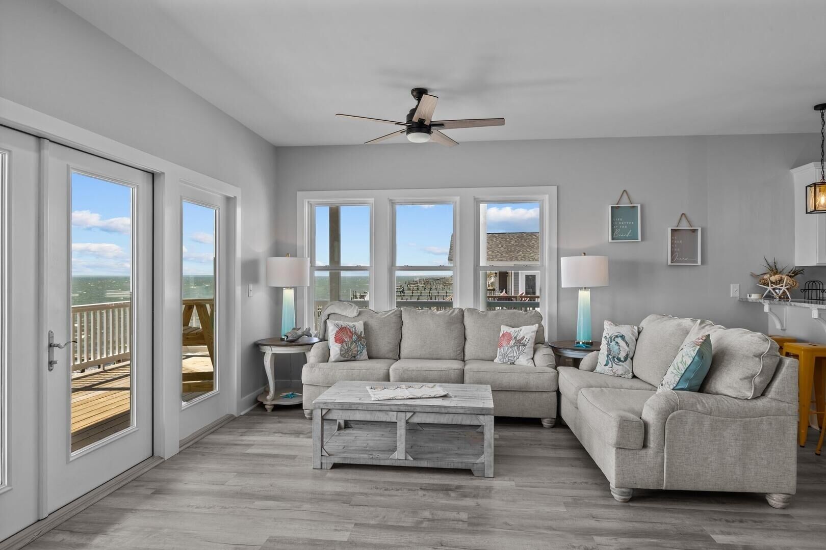 The Shackleford 2 Bedroom Condo by Redawning