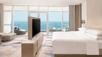 1 bedroom, down duvets, in-room safe, blackout curtains