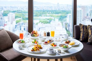 Daily buffet breakfast for a fee - The Ritz-Carlton, Fukuoka (Fukuoka)