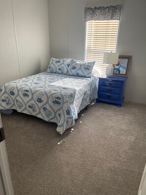 3 bedrooms, WiFi, bed sheets - Mobile Home at Shellman Bluff (Townsend)