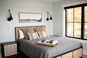 4 Schlafzimmer, Bügeleisen/Bügelbrett, Reisekinderbett, WLAN