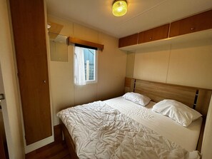 Ferienhaus | 2 Schlafzimmer, individuell eingerichtet, Bettwäsche