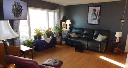 Family Friendly Air Conditioned Home