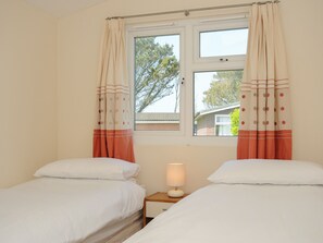 2 bedrooms, individually decorated, individually furnished - Little Trebah (Padstow)