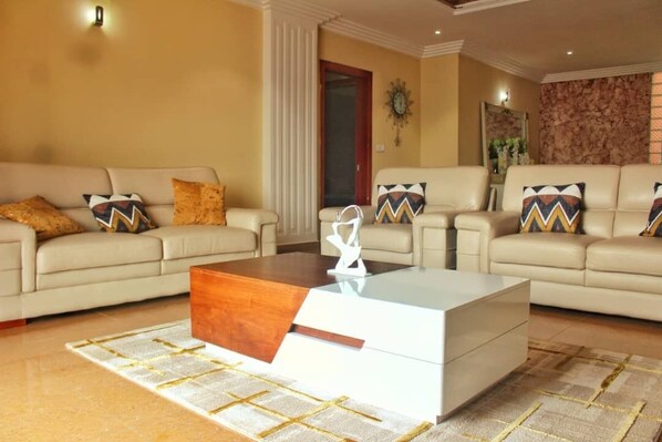 Executive Apartment | Living area