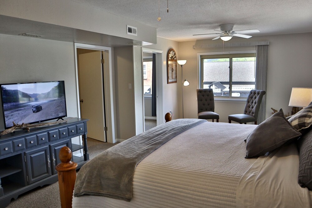 Downtown Bryson City Apartment! Bryson City Vrbo