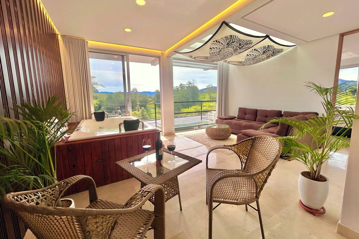 Phòng Grand, 1 phòng ngủ, bồn tắm nước nóng, quang cảnh hồ | Bồn tắm spa riêng