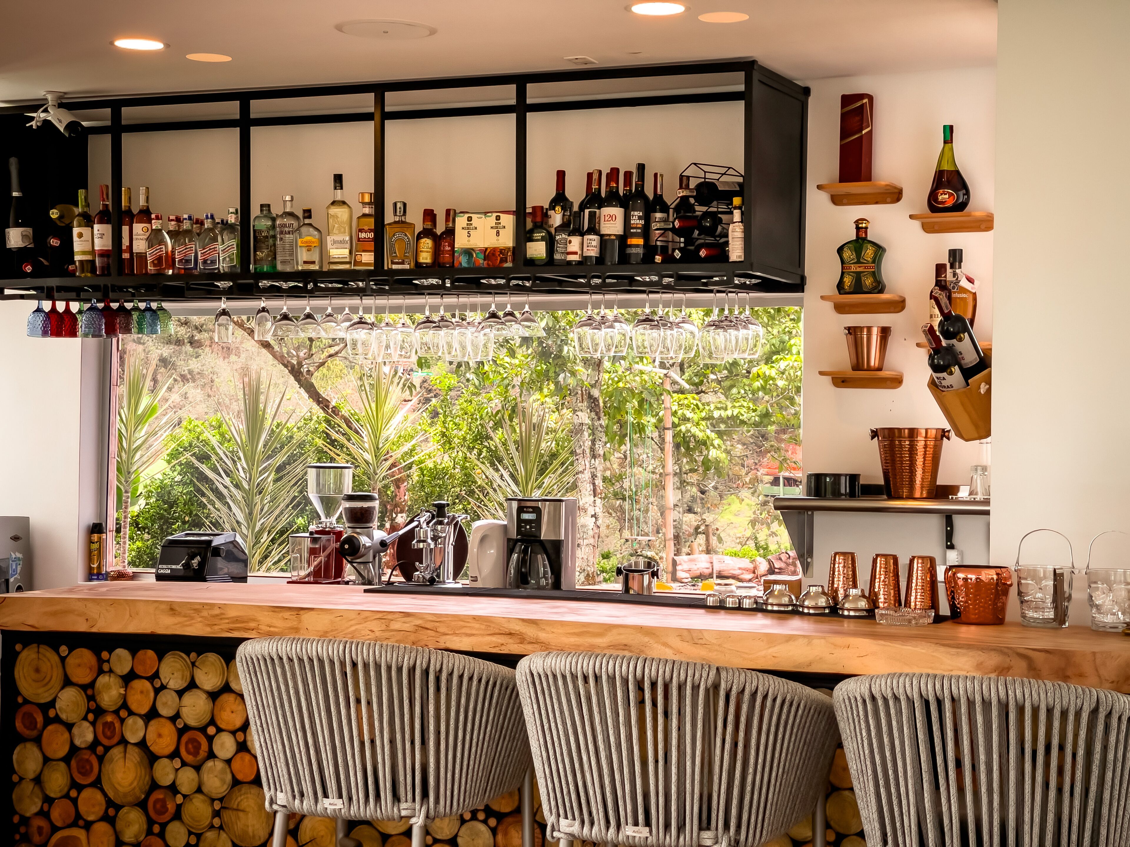 Snack bar